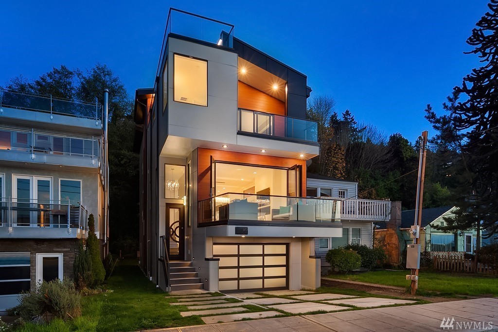 Luxury Solar Powered Alki Beach Home Urban Living