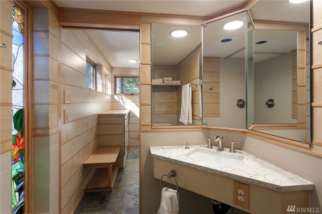 Custom Cabin in Mt Baker's Snowline Community Urban Living