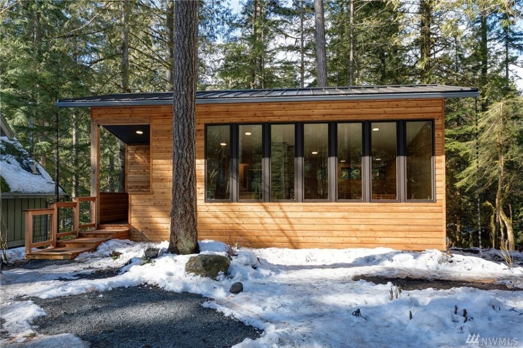 Custom Cabin in Mt Baker's Snowline Community Urban Living