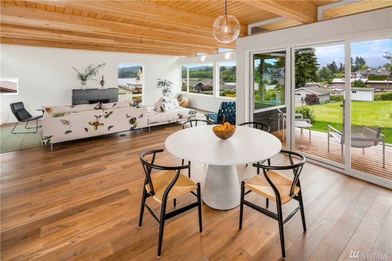 Northwest modern newconstruction in Issaquah Urban Living