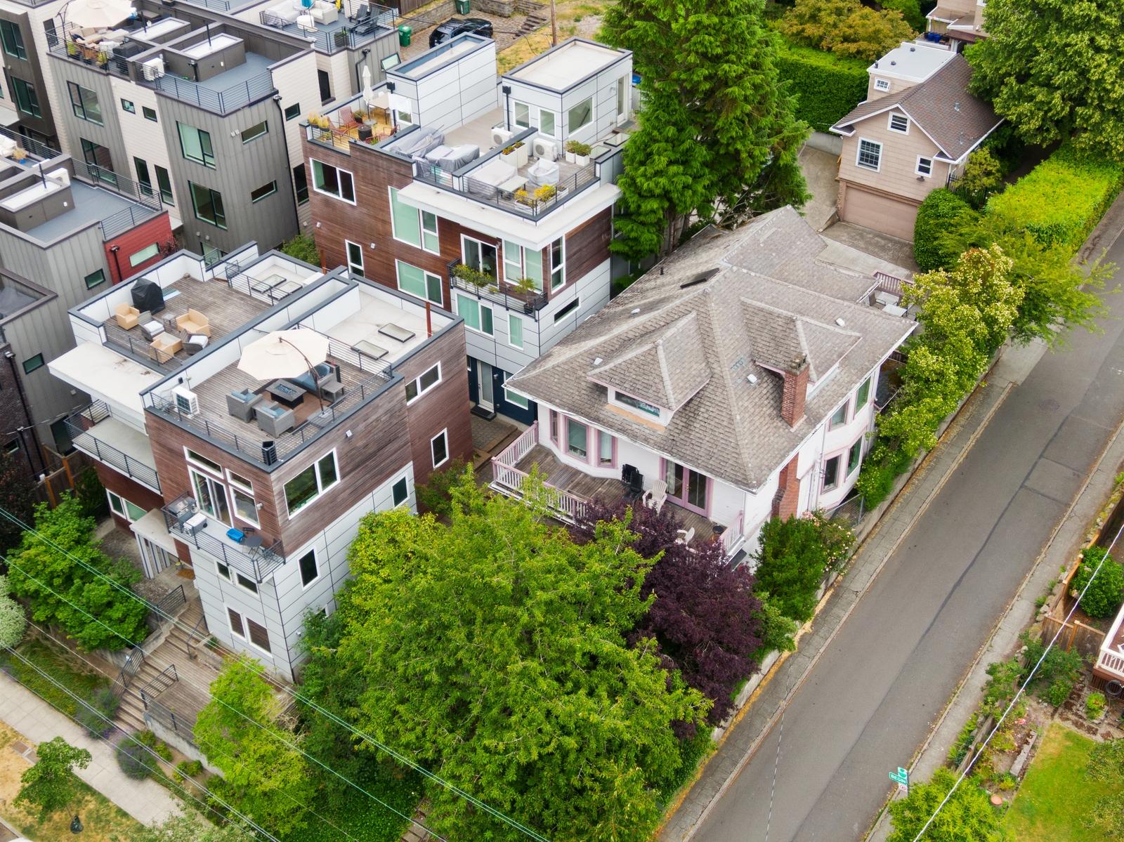 An Urban Living Listing: 702 11th Ave E